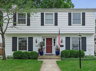 604 S Madison Ave, La Grange, IL 60525