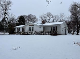 4730 Carrousel Dr, Cedar Rapids, IA 52404