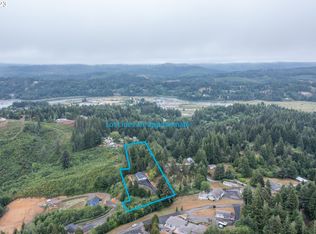 62909 Clyde Dr, Coos Bay, OR 97420