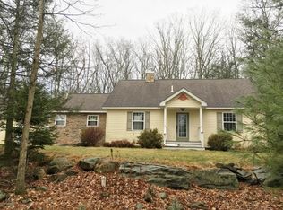 341 Ridge Cir, Cresco, PA 18326