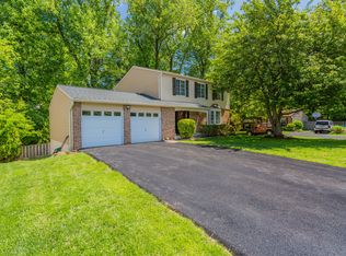 8451 Van Ct, Annandale, VA 22003