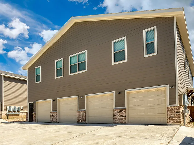 728 Fallow Dr — Photo 17