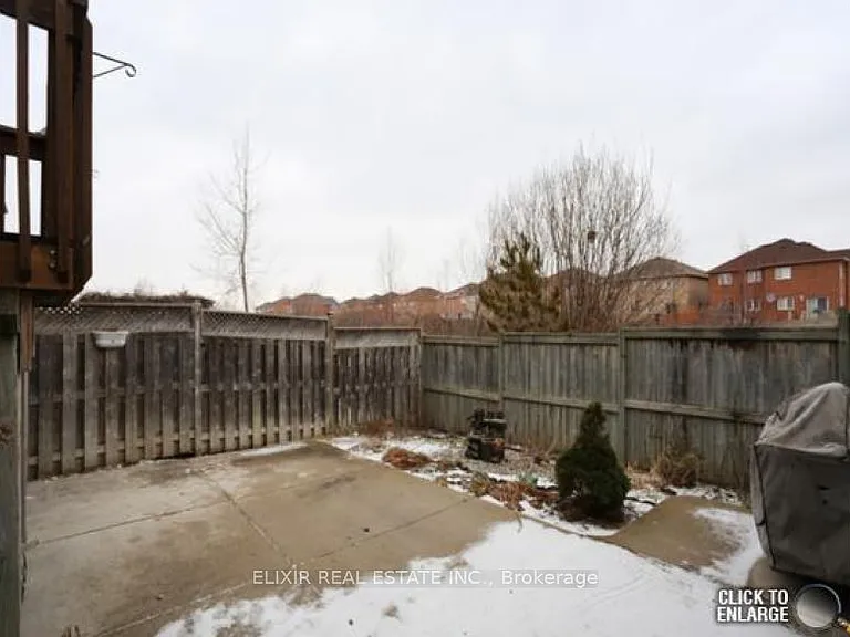4 Lonestar Cres — Photo 12
