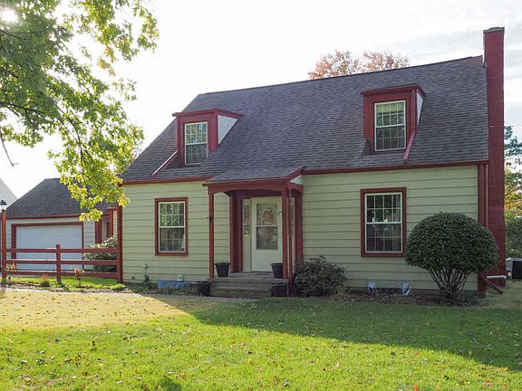 2nd image of 561 Fairfield Ave
