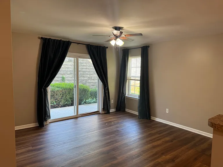 15102 Spring Creek Ln — Photo 12