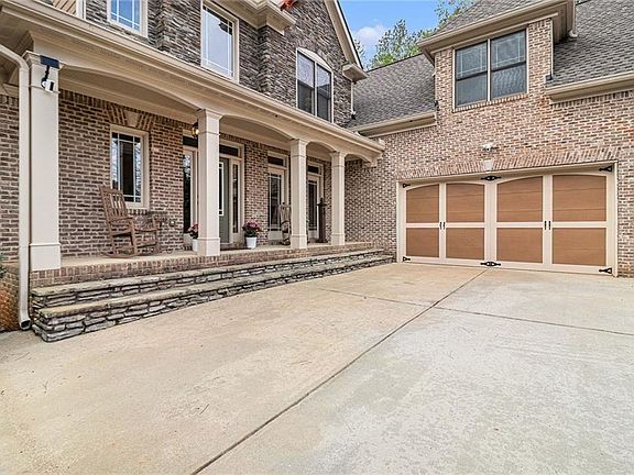 3rd image of 7497 Treehouse Ct