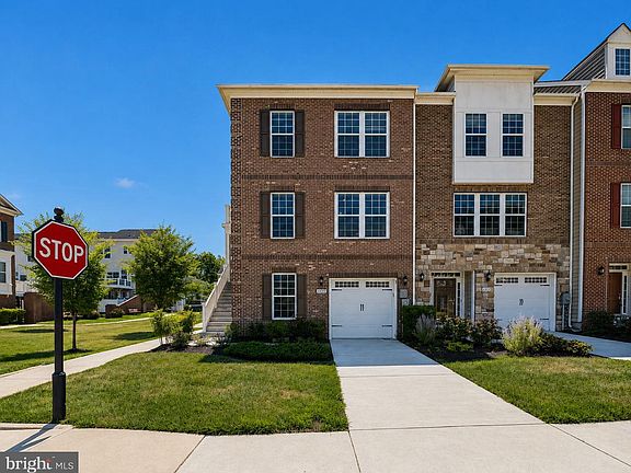 3rd image of 4800 Forest Pines Dr