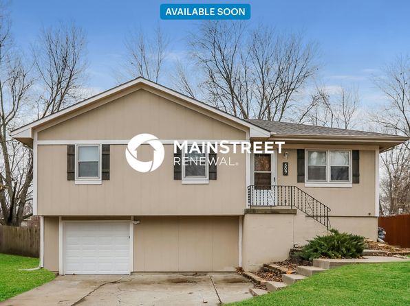 509 W 5th Ct, Peculiar, MO 64078