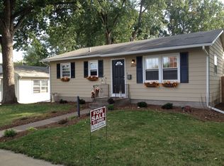 1829 Oak St, Bettendorf, IA