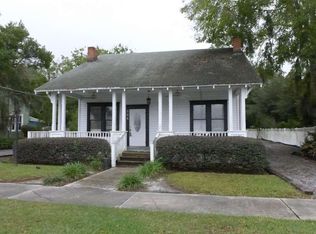 205 Parshley St SW, Live Oak, FL 32064