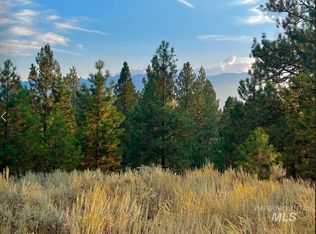 30 Four Seasons Dr, Cascade, ID 83611