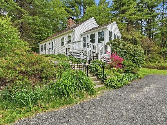 4th image of 130 Crooked Ledge Rd