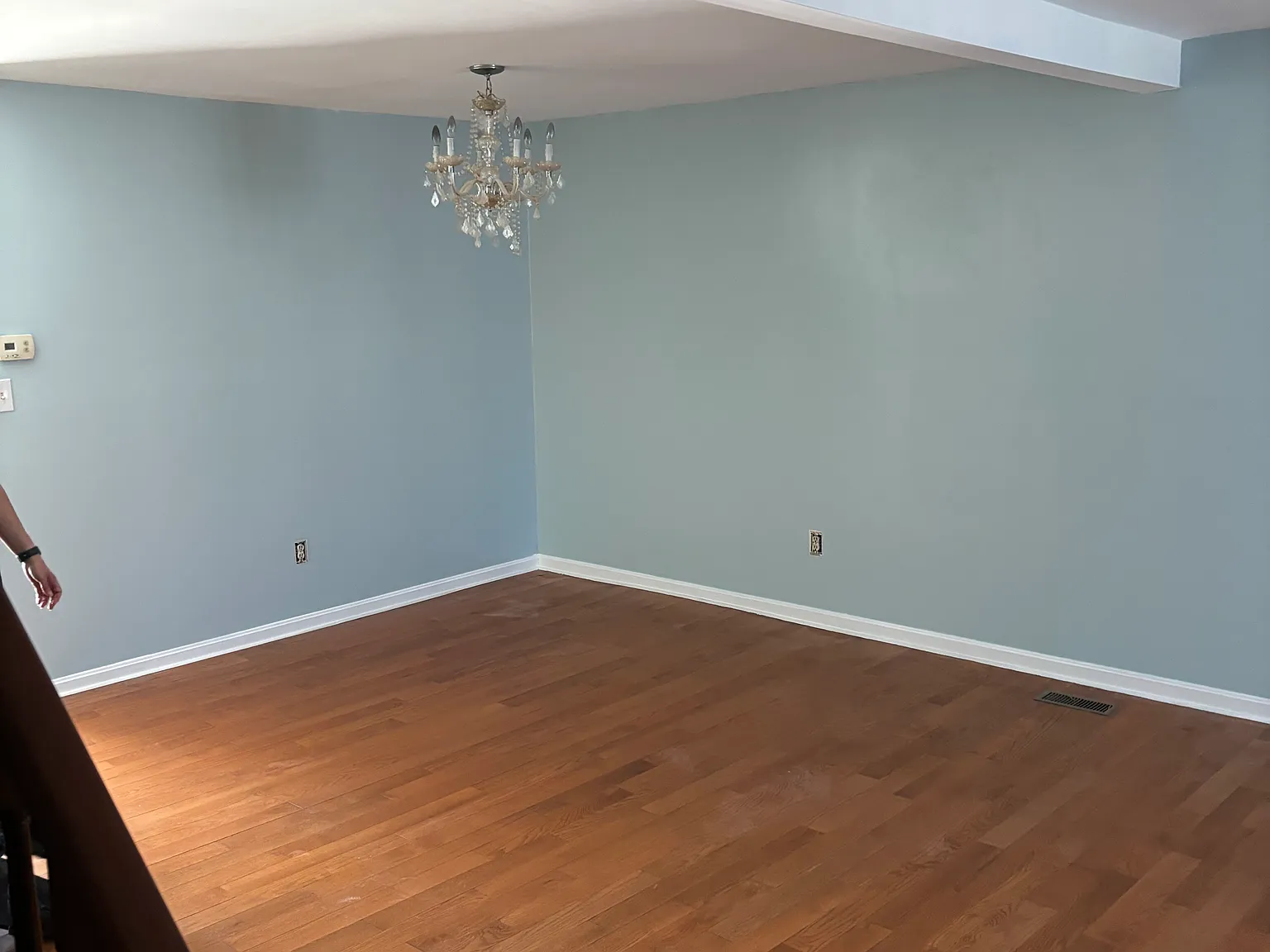 4 bed, 1347 sqft, $2,300 — Photo 3