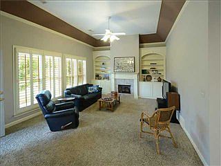 5th image of 9871 Garden Pl