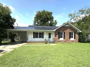 415 Walnut St, Savannah, TN 38372