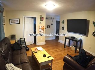 185 Hillside St #1R, Boston, MA 02120