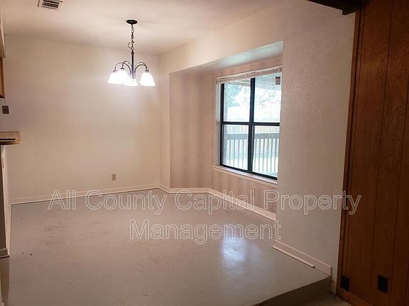 4th image of 6402 Sunstrip Dr