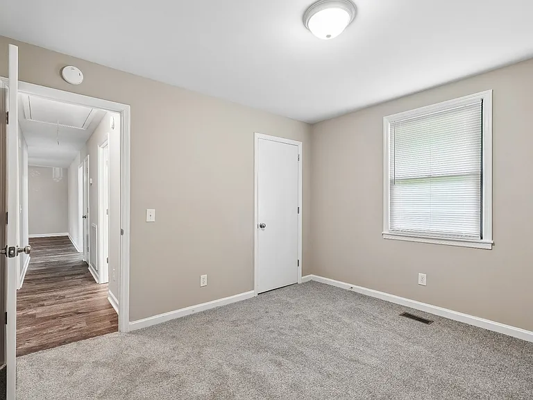 927 Oak Vale — Photo 16