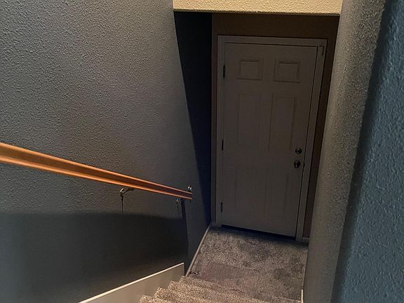 2nd image of 2712 Waldorf Ln