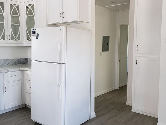 2nd image of 4161 42nd St