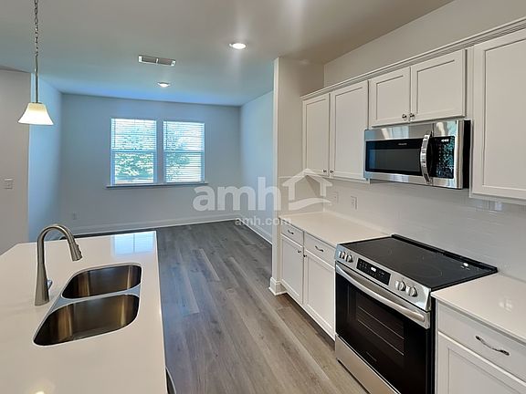 4th image of 204 Argea Dr