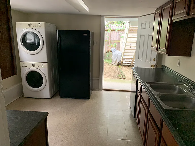 2225 Dauphine St #B — Photo 13