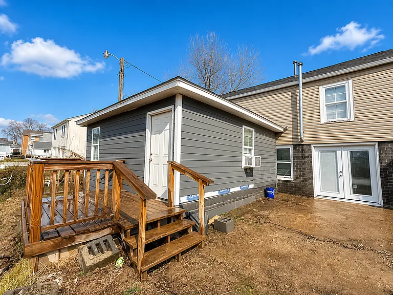 13036 Fletcher Ave #B — Photo 12