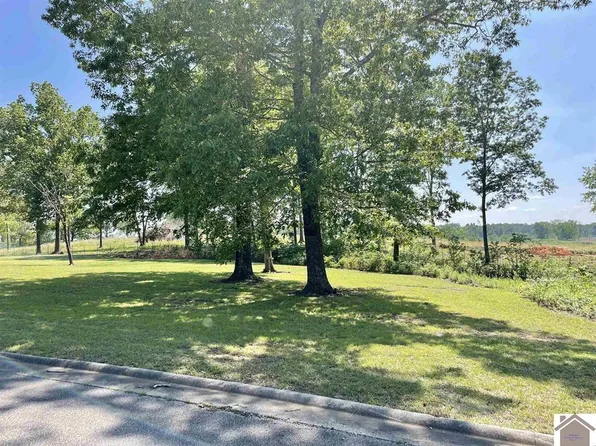 LOT 5 Bay Hill Dr #P5, Benton, KY 42025