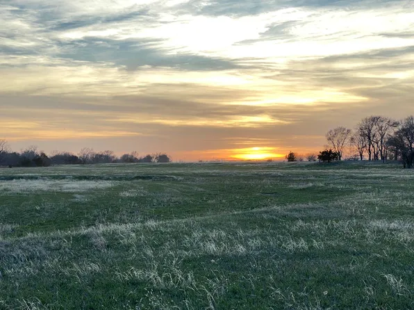 1302 Sweetwater Ave, Kearney, NE 68847