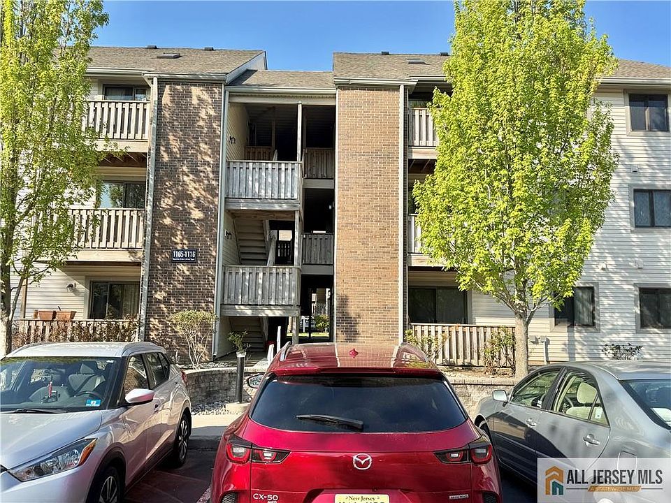 1st image of 1113 Ravens Crest Dr