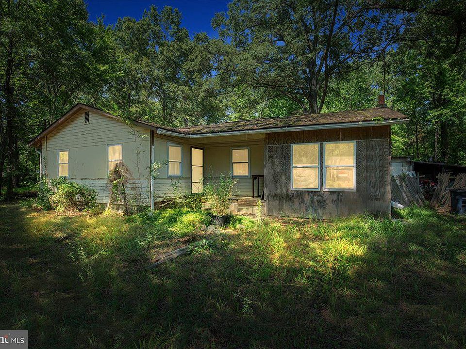 1st image of 16827 Holly Way