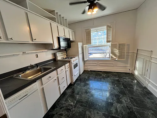 375 Lloyd Ave Photo 1