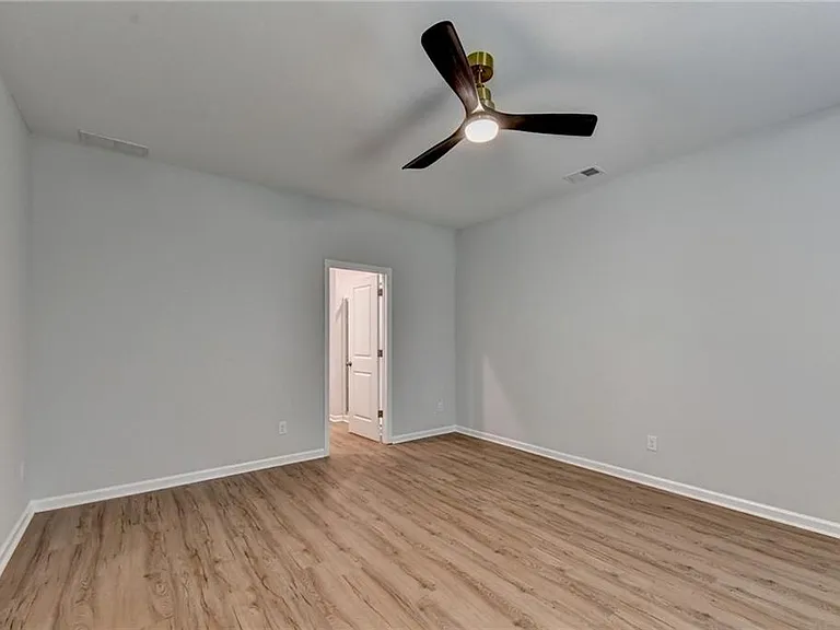 175 Grey Falcon Ave — Photo 9