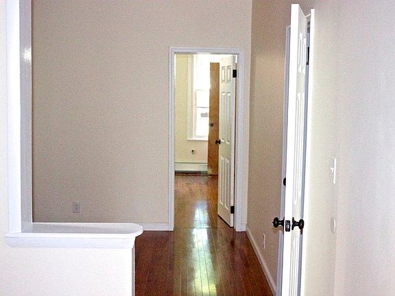5th image of 40 Laidlaw Ave #1A