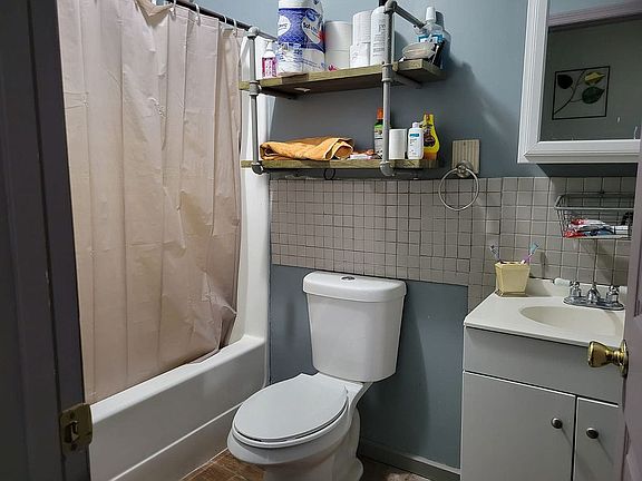 5th image of 1403 Blackburn Dr