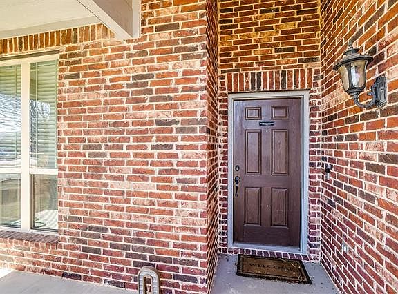 4th image of 707 Lakeview Dr
