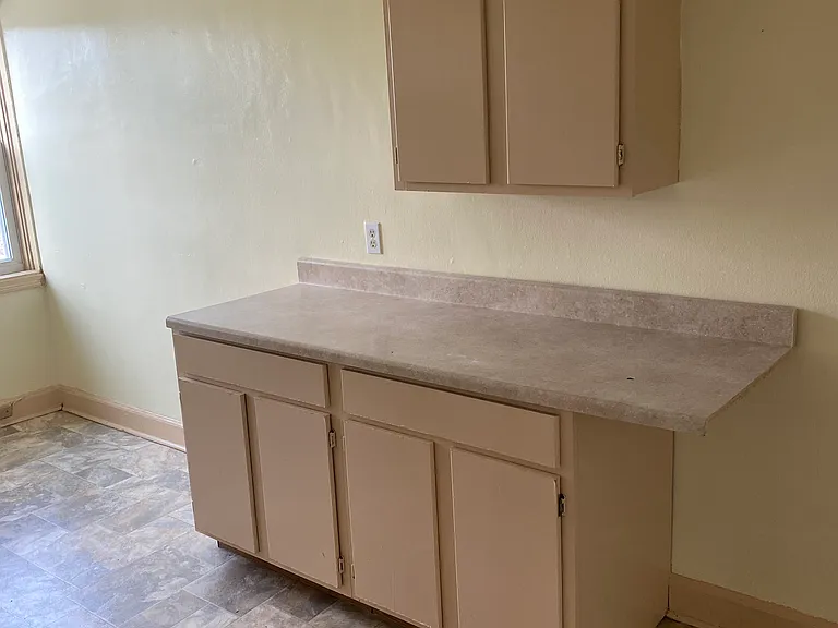 835 Humboldt Pkwy #3B — Photo 6