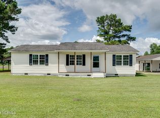 833 Nine Mile Rd, Richlands, NC 28574