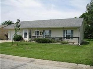 702 S Orange St, Cameron, MO 64429