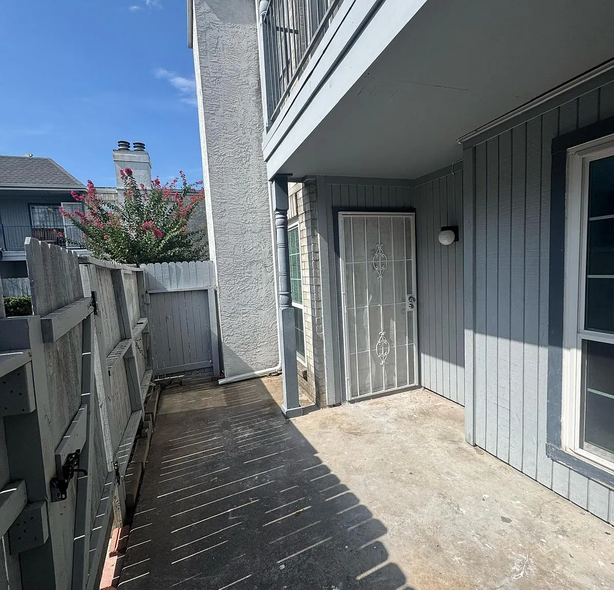 2 bed, 937 sqft, $1,395 — Photo 3