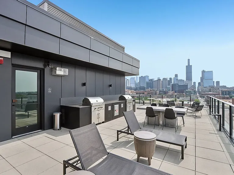 1222 W Jackson Blvd #206 — Photo 39
