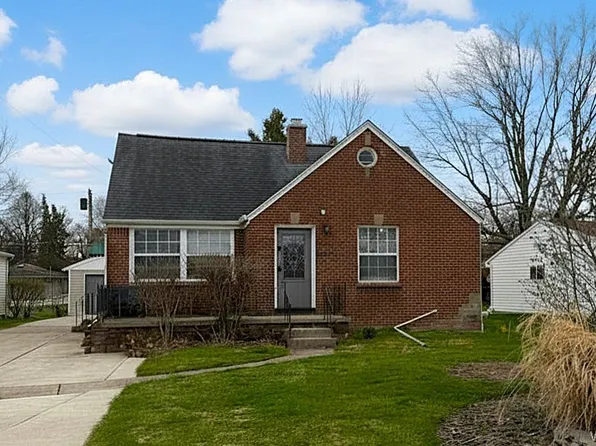 723 Longmeadow Rd, Eggertsville, NY 14226