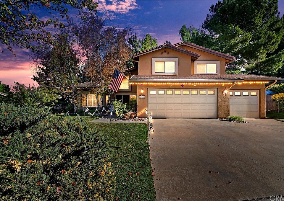 1st image of 43762 Campo Rojo