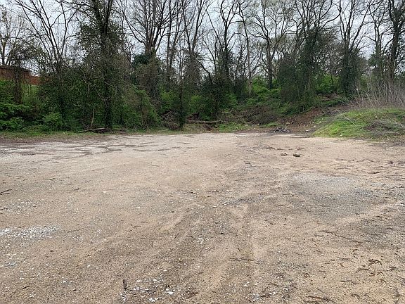5th image of 339 Wallace Rd