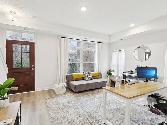 5th image of 12025 Ashbury Ave #9