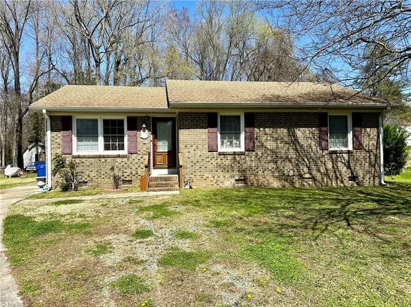 528 Carol Leigh Dr, Gibsonville, NC 27249