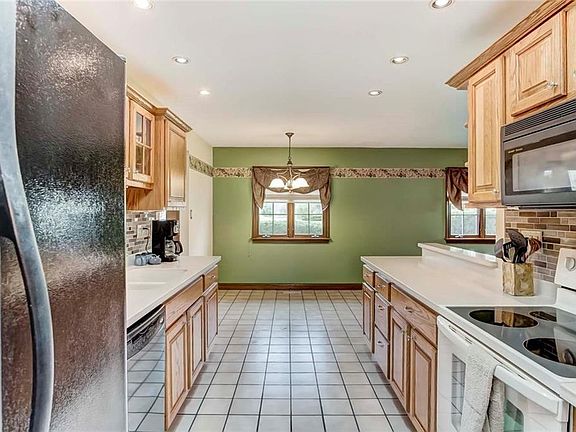 5th image of 2157 Entrada Dr