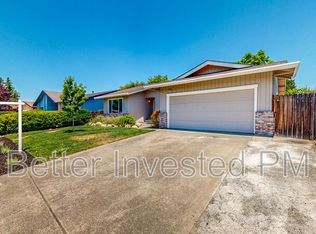 5366 El Mercado Pkwy, Santa Rosa, CA 95403