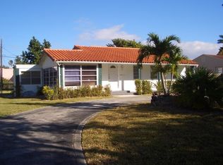 141 Glendale Dr, Miami Springs, FL 33166