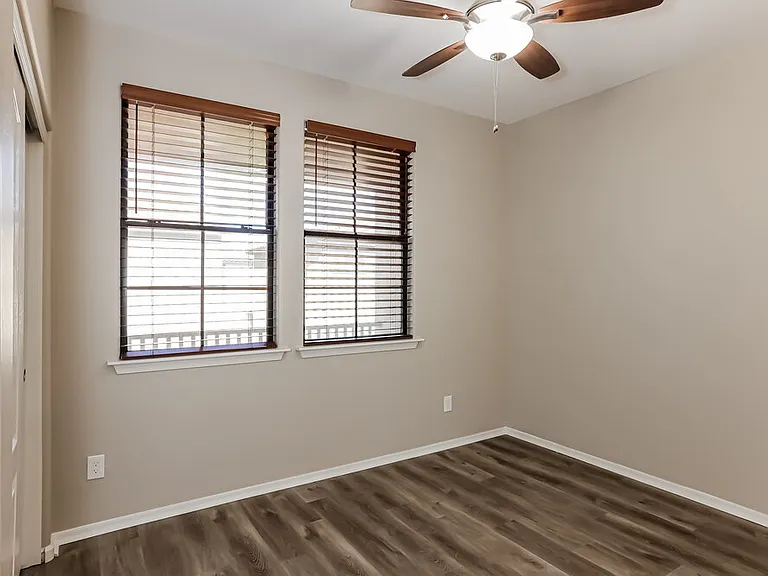 2327 W Jake Hvn — Photo 13
